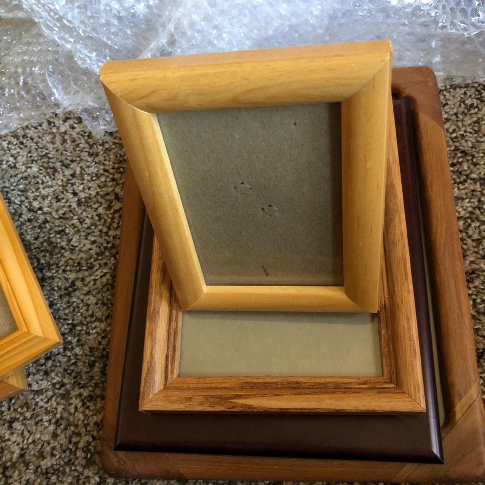 Oak Look Picture Frame for 3 1/2 x 5 Size Picture - Picture 2 of 4